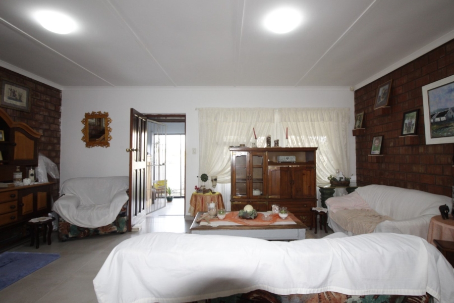 3 Bedroom Property for Sale in Wavecrest Eastern Cape